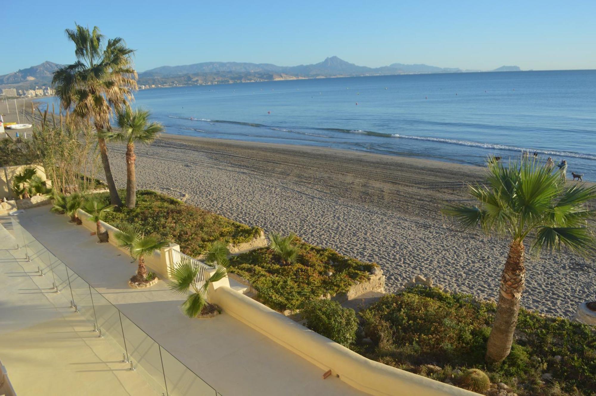 Excepcional Apartamento Loft A Pie De Playa En Chalet Roquetes Alicante Eksteriør billede
