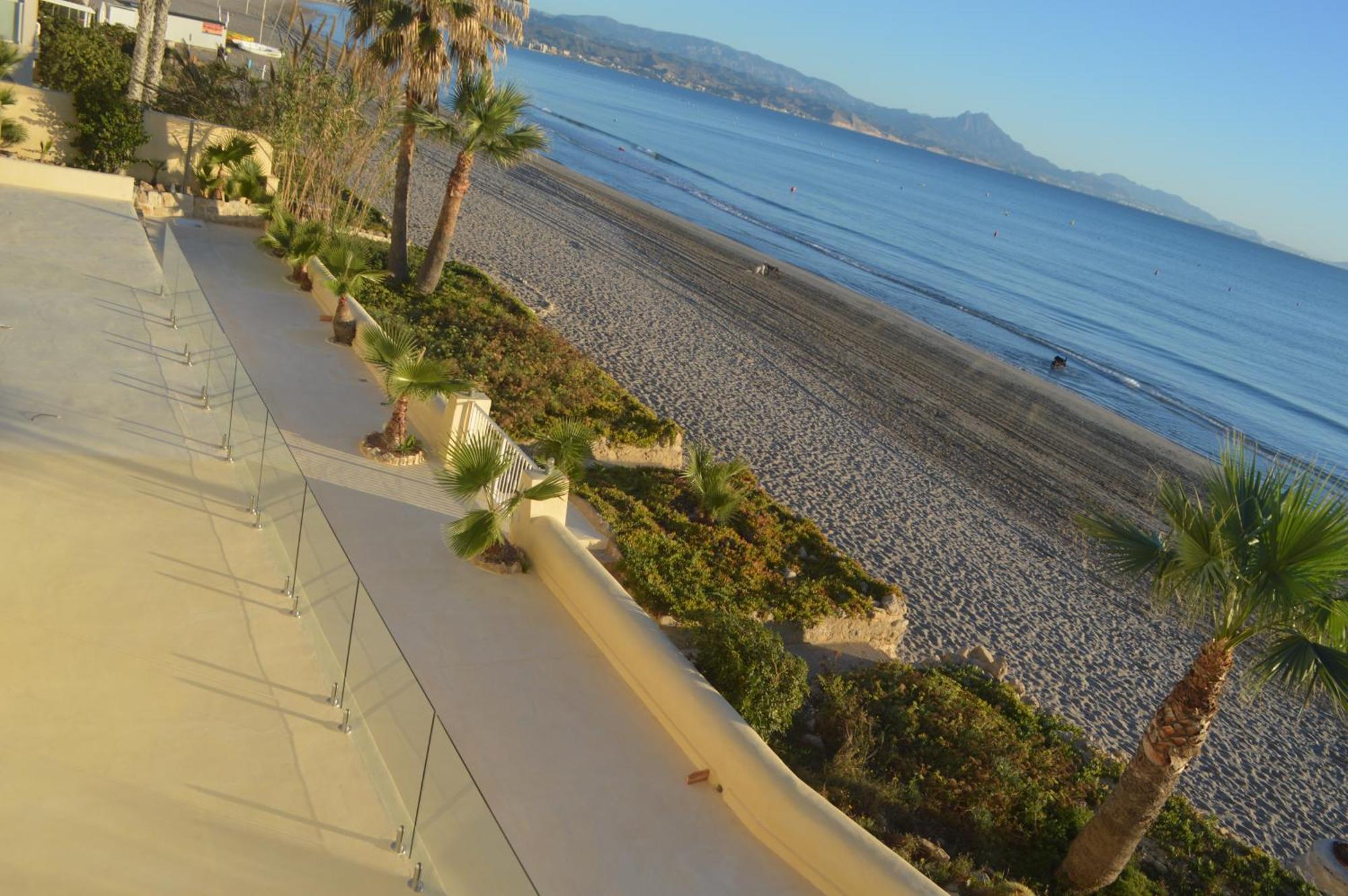Excepcional Apartamento Loft A Pie De Playa En Chalet Roquetes Alicante Eksteriør billede