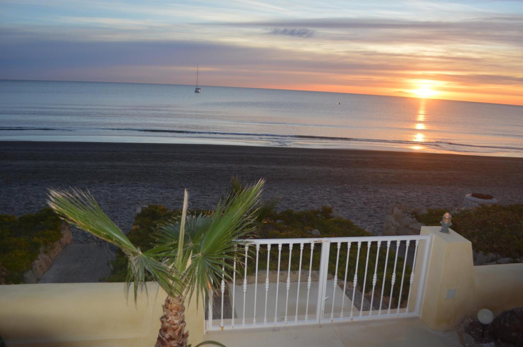 Excepcional Apartamento Loft A Pie De Playa En Chalet Roquetes Alicante Eksteriør billede
